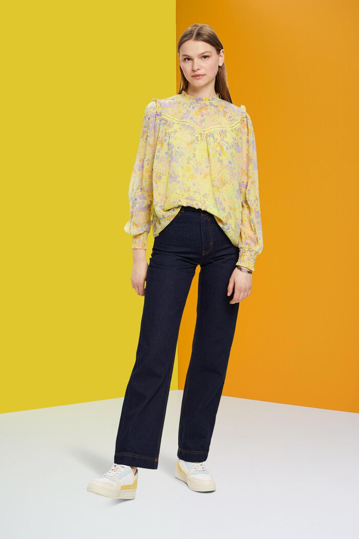 Geblümte Chiffonbluse mit Rüschen