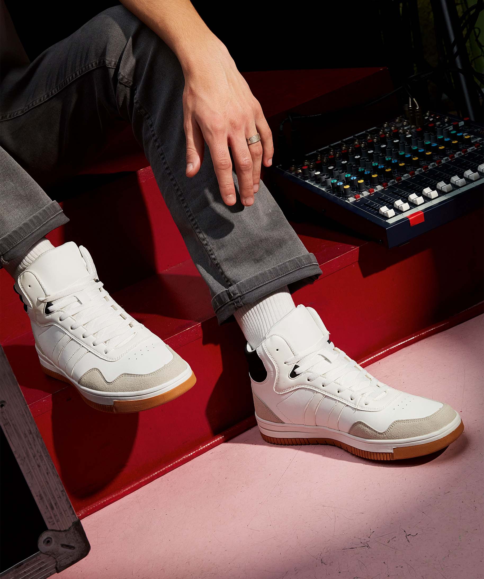 Baskets homme semi-montantes à lacets style rétro blanc | GEMO