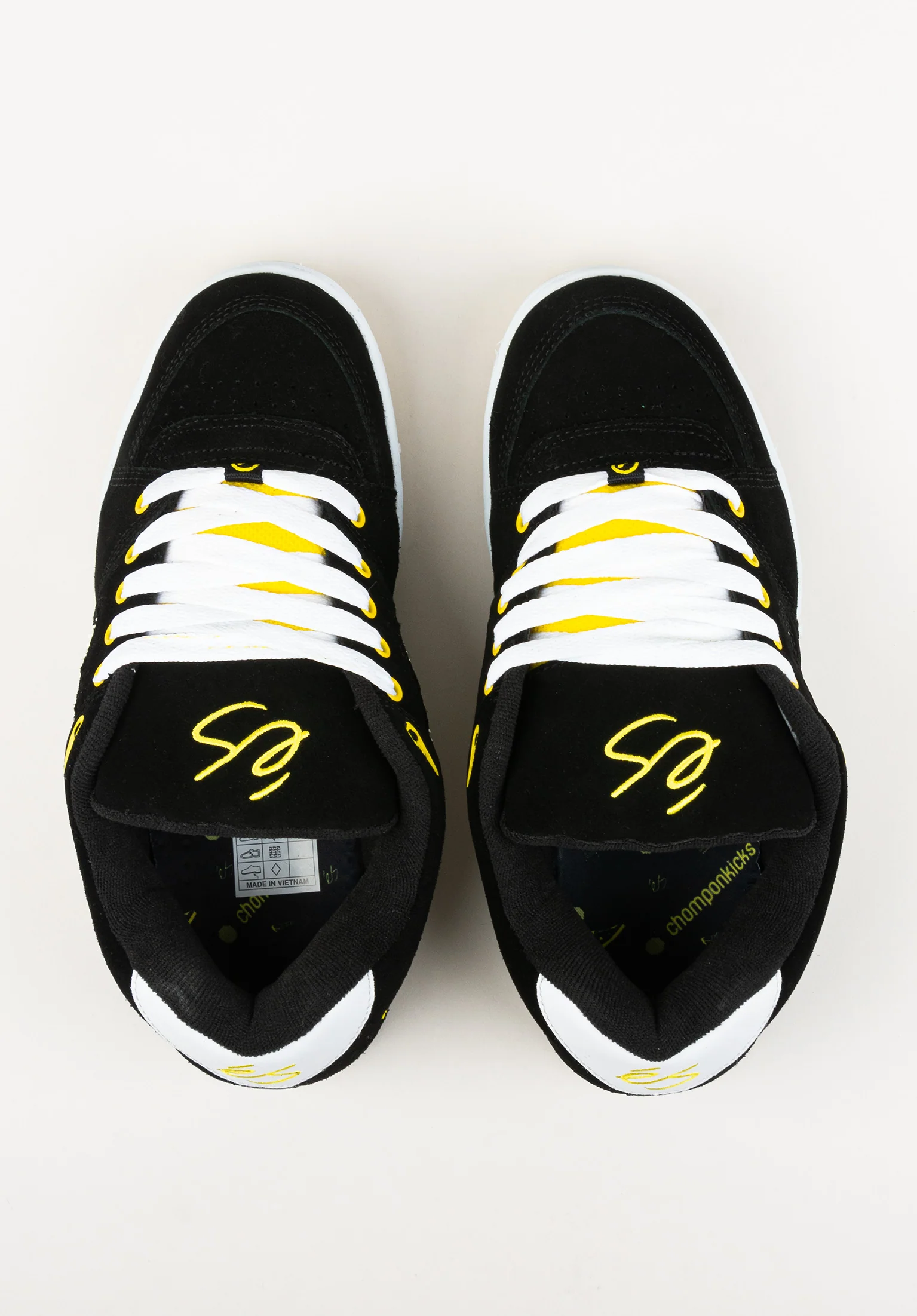 Accel Og X Chomp On Kicks
