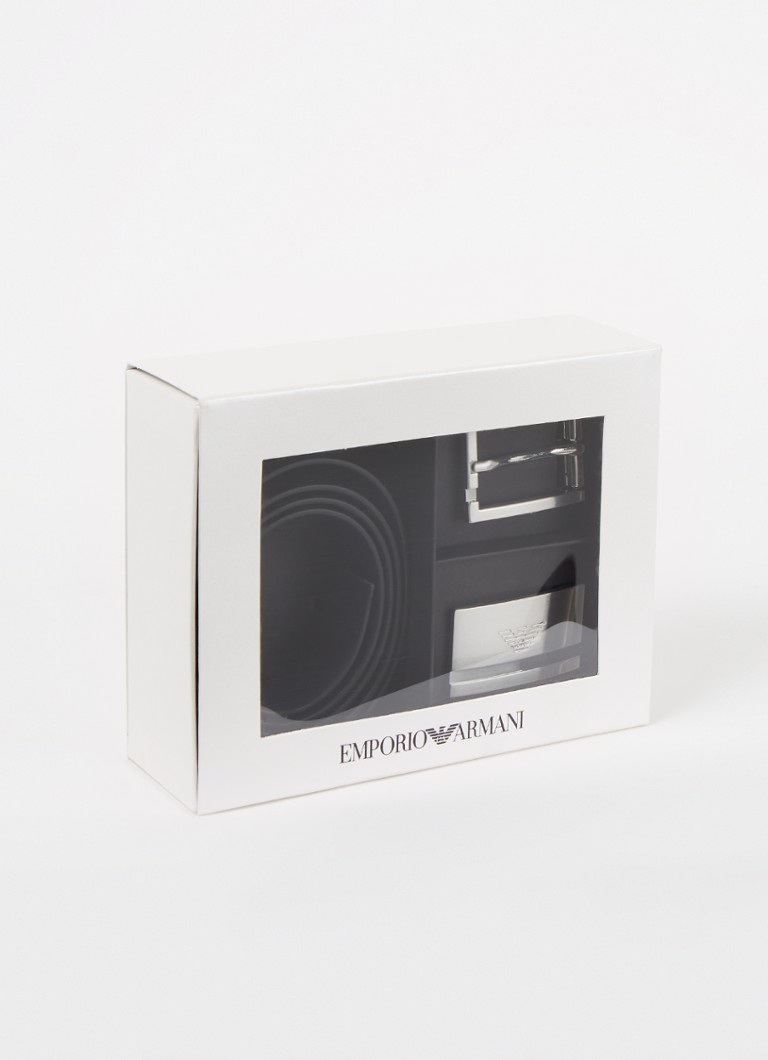 Cinto de couro Emporio Armani em caixa de presente