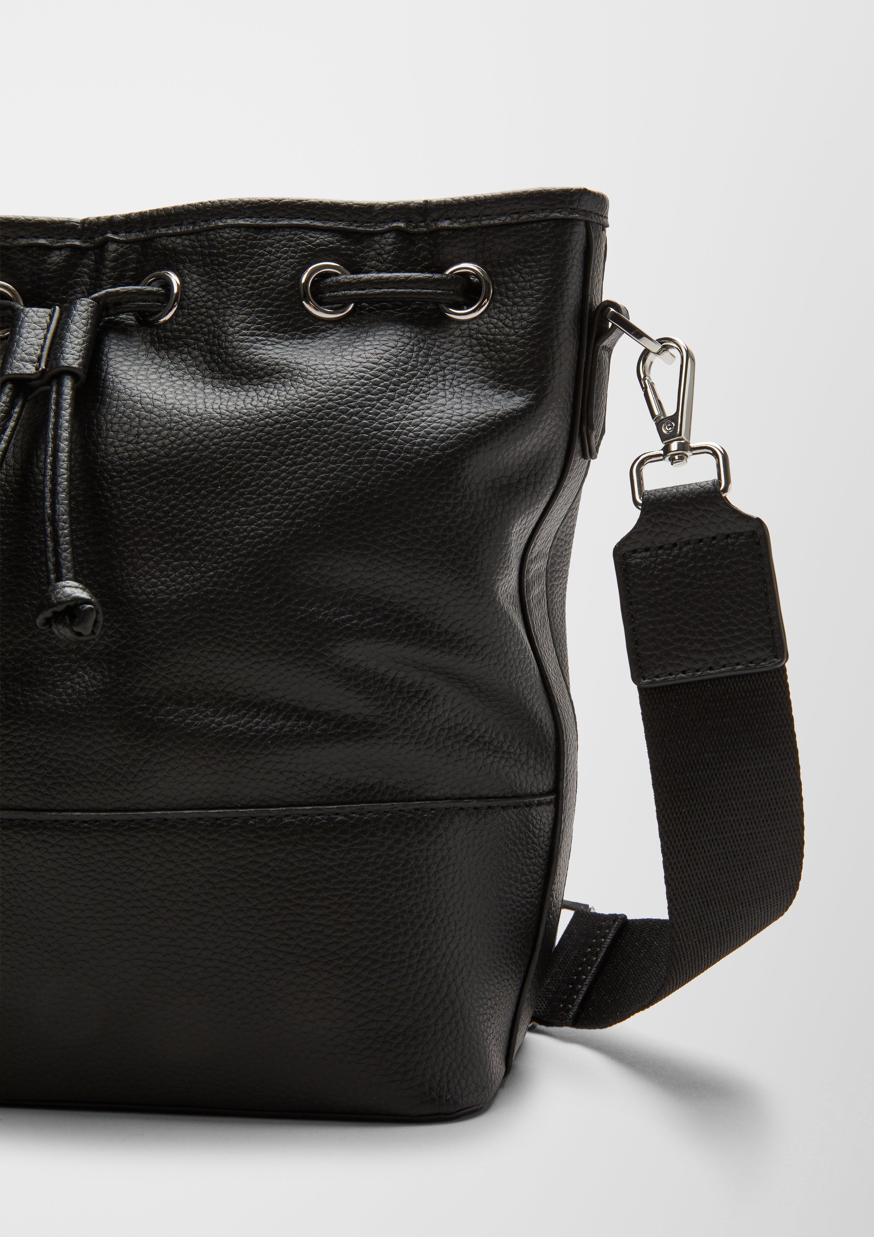 Shoulder Bag aus Lederimitat  2129942-9999