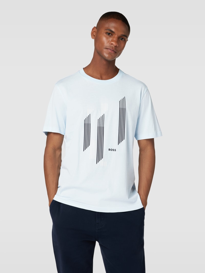 T-Shirt aus Baumwolle mit Label-Detail in hellblau meliert