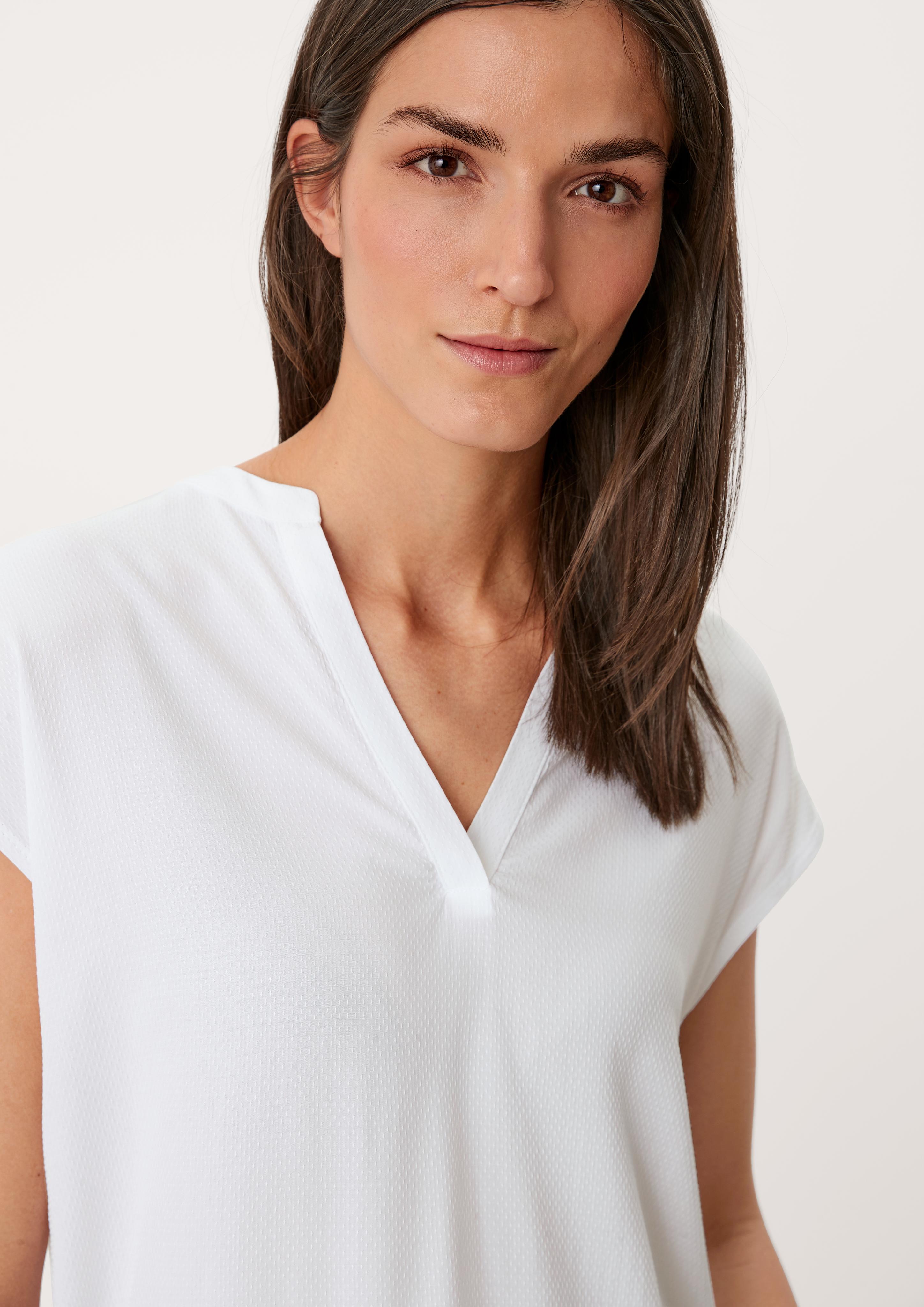 Viskoseshirt mit V-Neck  2112033-0100