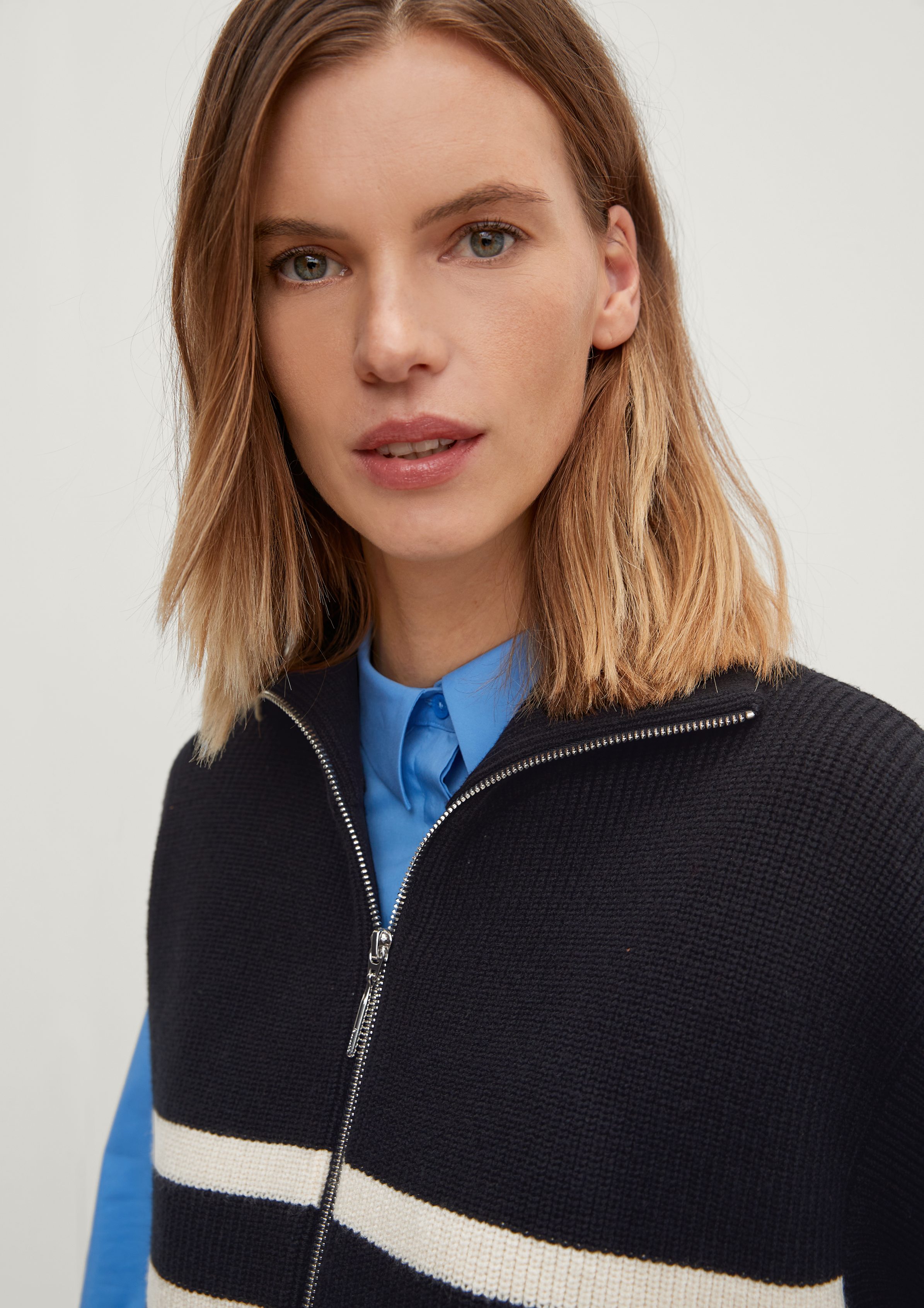 Comma Strickjacke Ärmellose Strickjacke