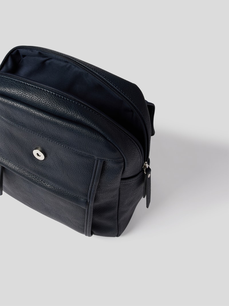 Rucksack in Leder-Optik in marineblau