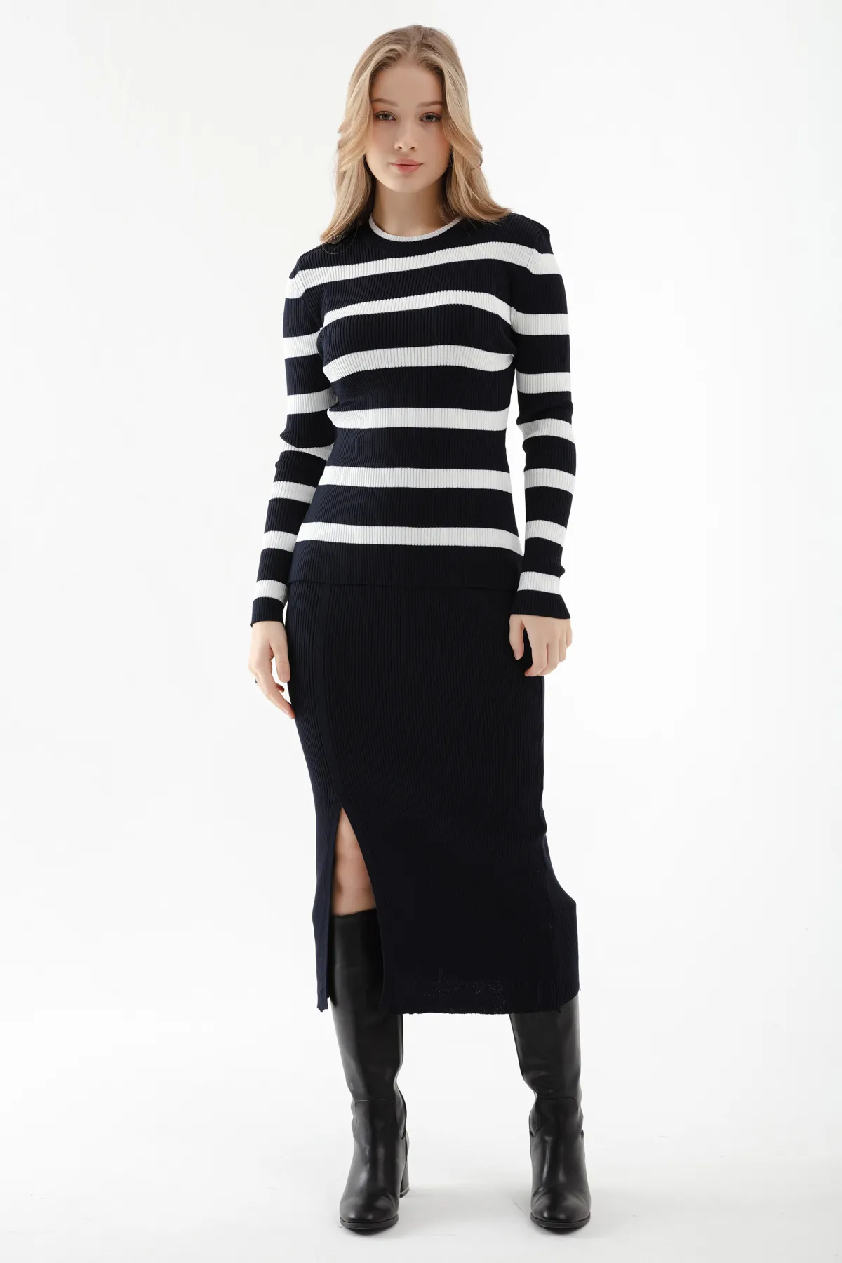 Lafaba  Schwarz gestreiftes Strickset für Damen
