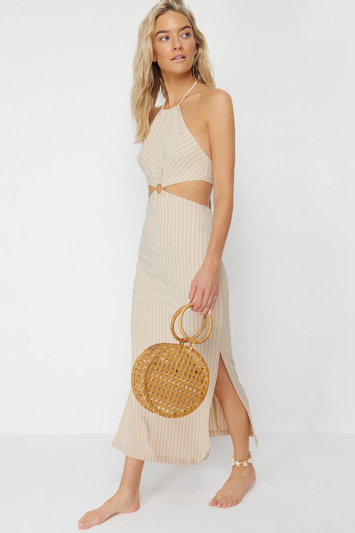Trendyol Collection  Beiges Maxi-Strickaccessoires-Strandkleid im Strick-Look TBESS23EL00066