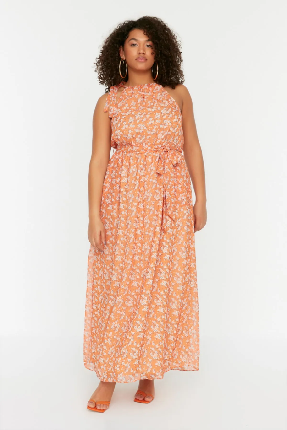 Trendyol Curve  Oranges gewebtes Kleid mit Blumenmuster und Gürtel TBBSS22EL1174
