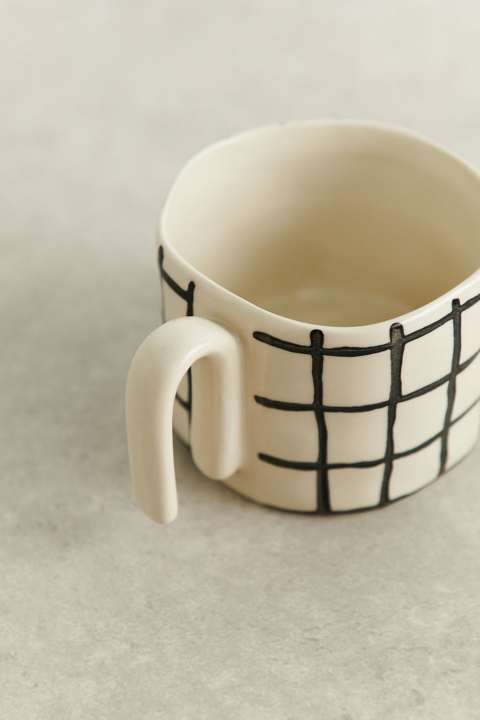Ceramic cup