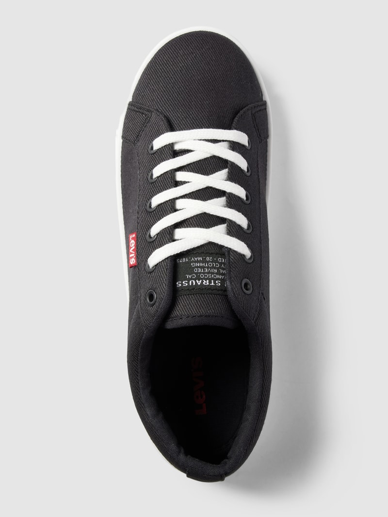 Sneaker mit kontrastivem Label-Detail in schwarz