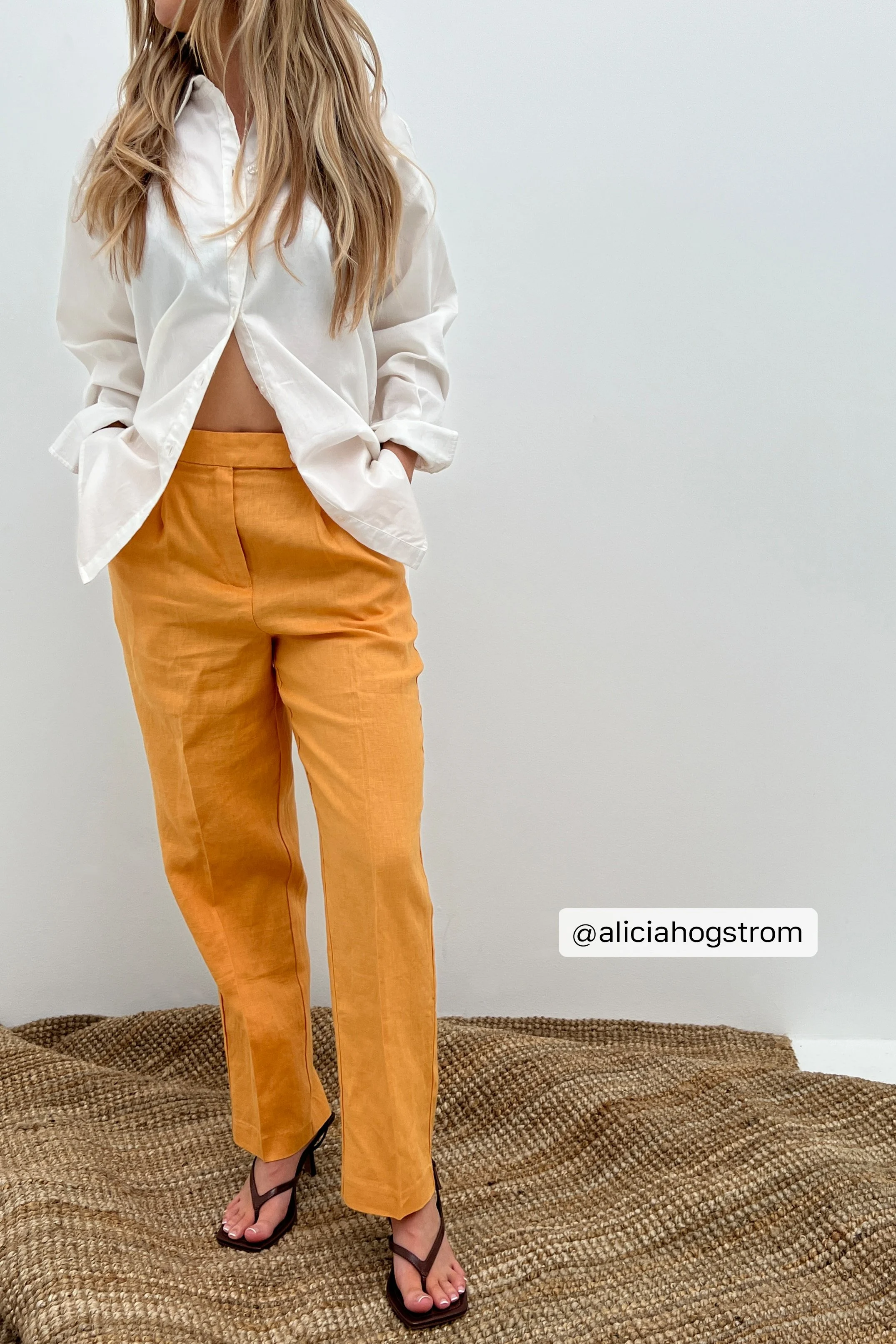 Kurze Leinenhose