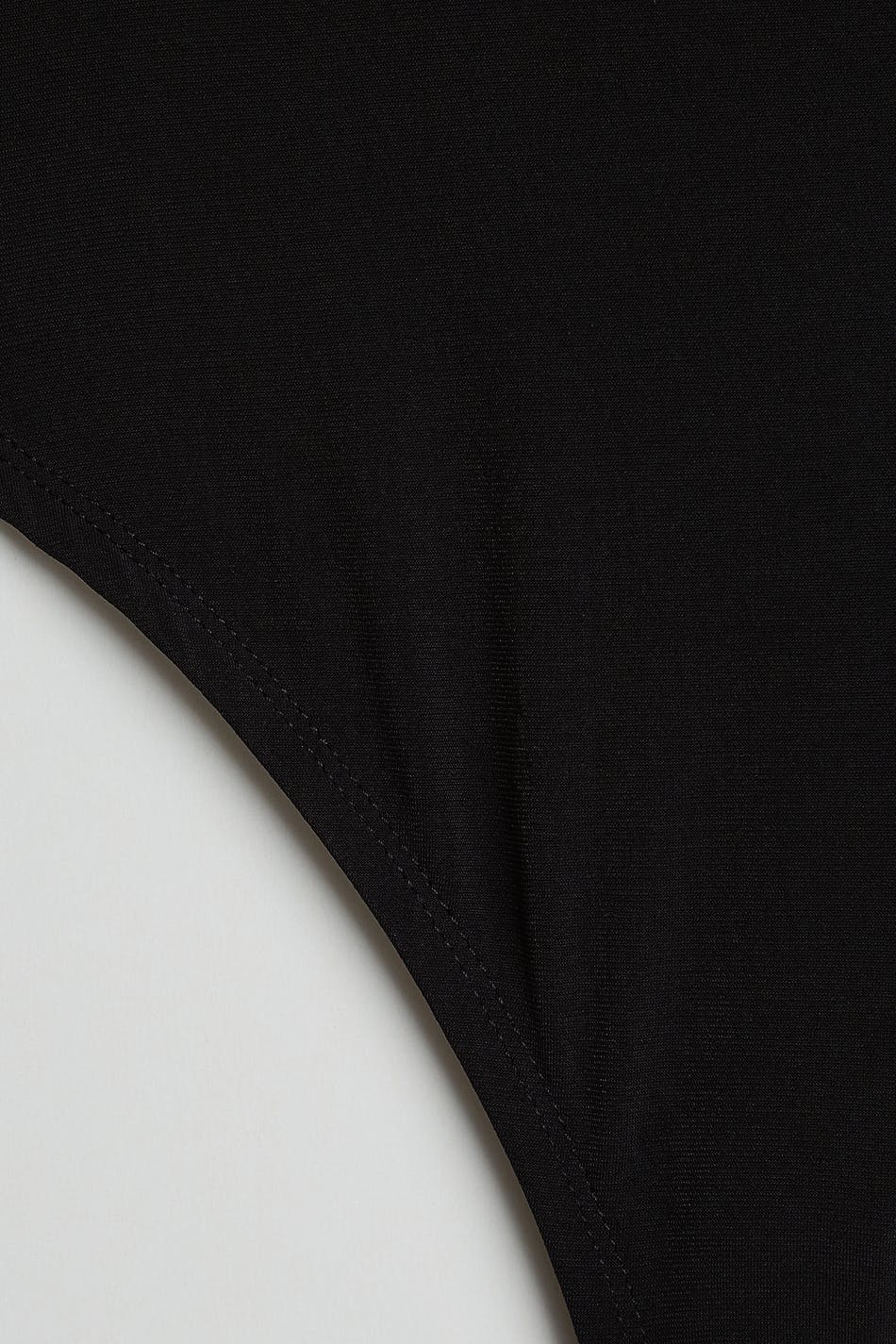 Donna open back body