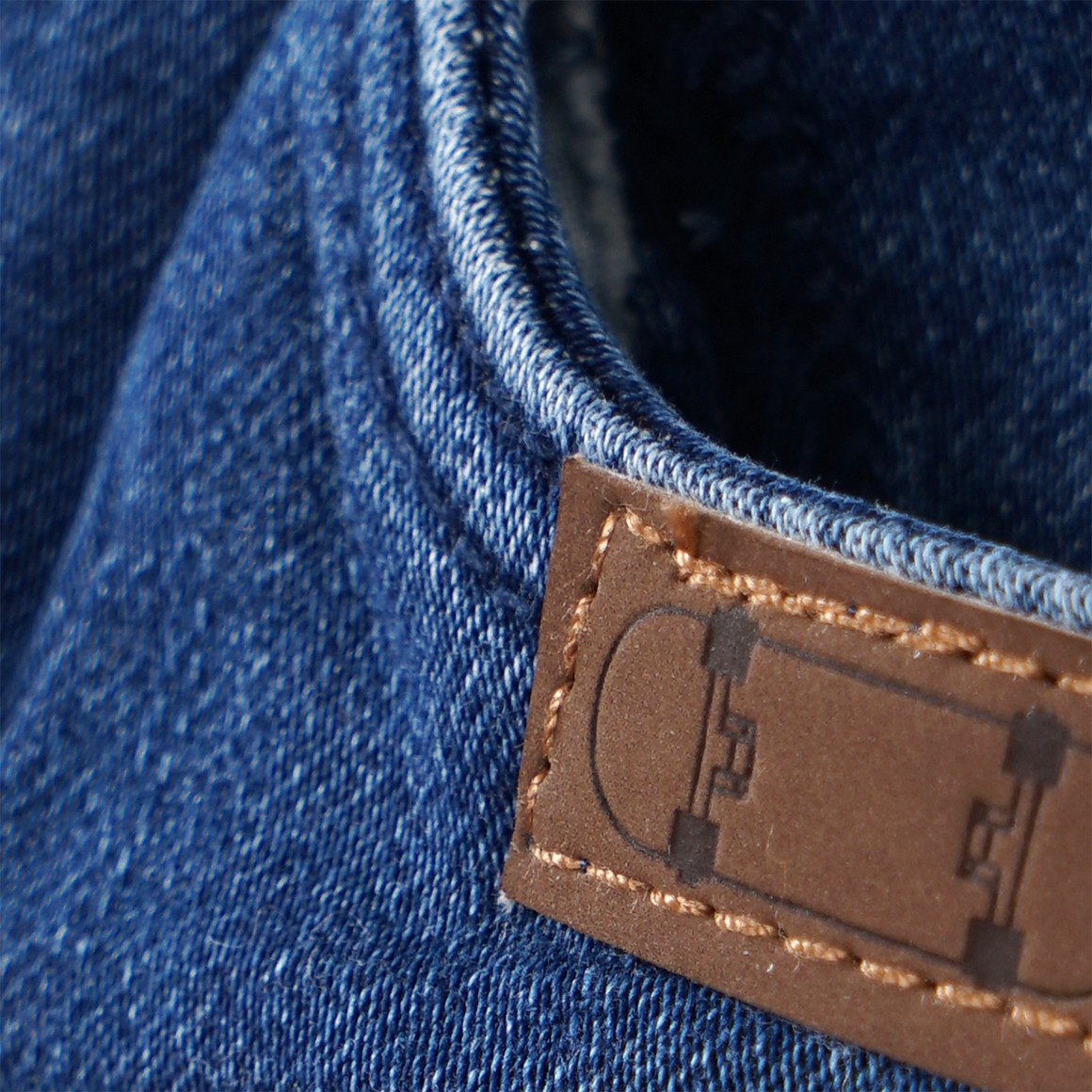 Jungen Slim-Jeans im Biker-Style