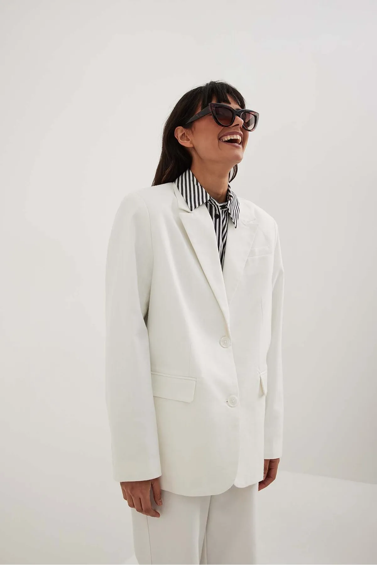 NA-KD  Klobige, spitze Cat-Eye-Sonnenbrille aus recyceltem Material