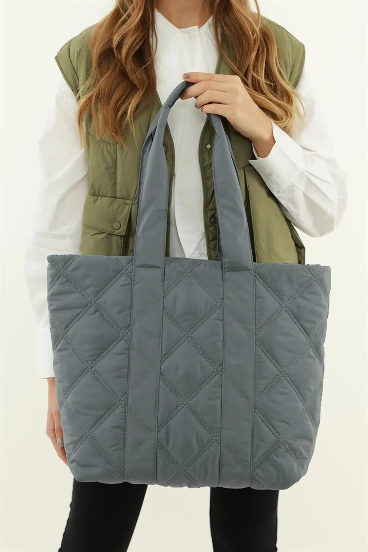Madamra  Graue Damen-Pufftasche mit Steppmuster