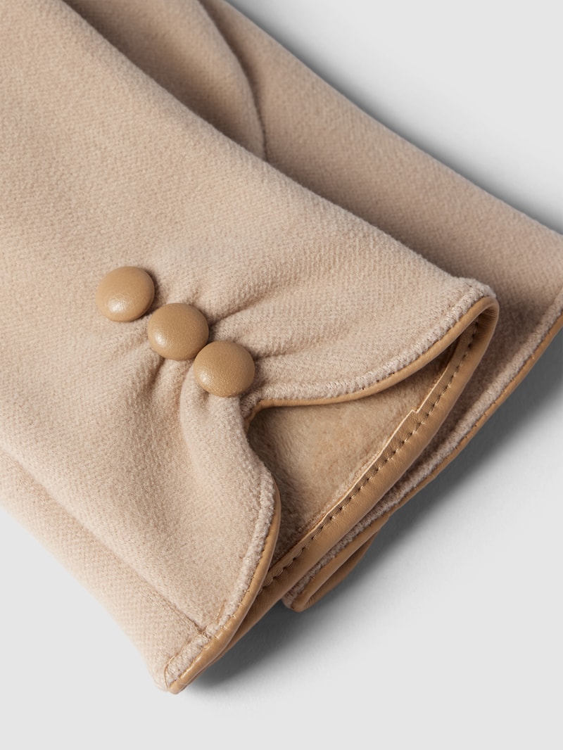 Handschuhe in unifarbenem Design mit Zierknöpfen in beige