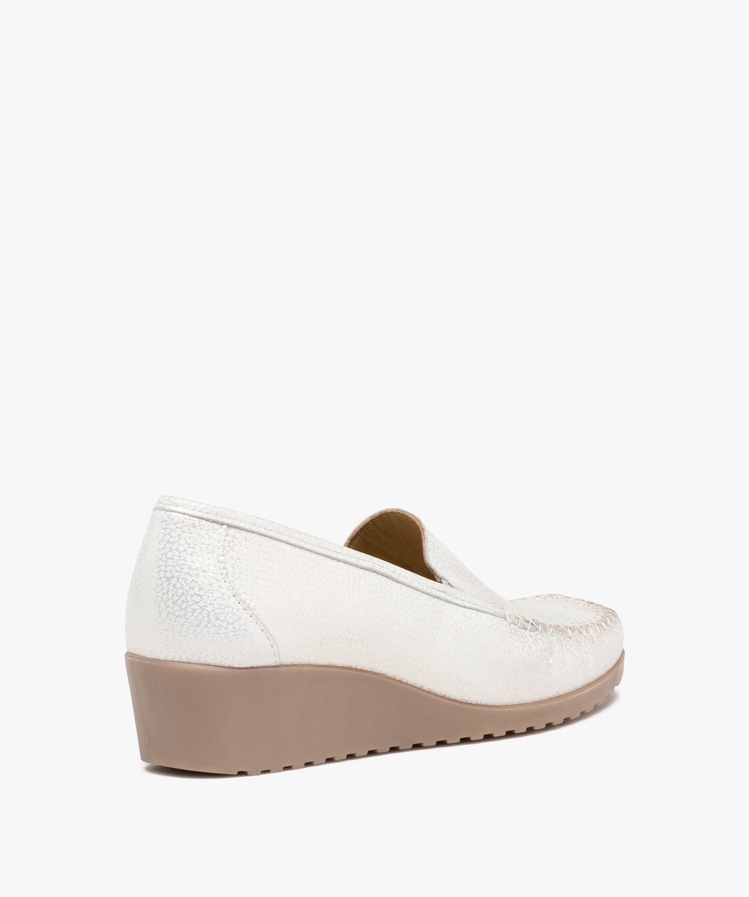 Mocassins femme confort dessus cuir métallisé souple blanc | GEMO