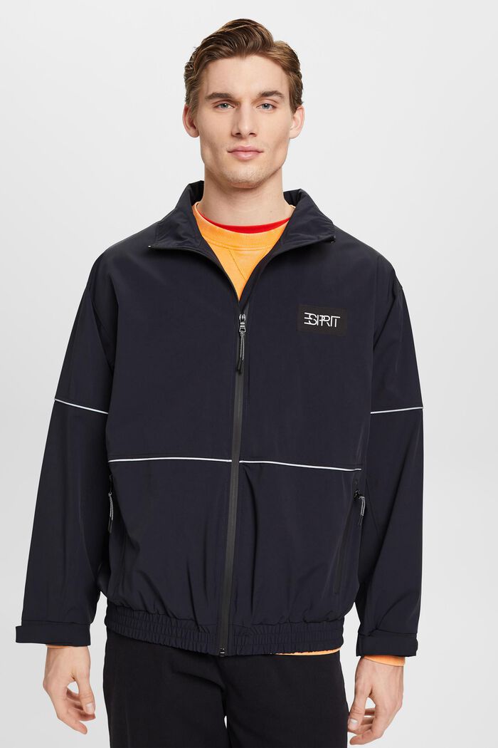 Windbreaker im Oversize-Look