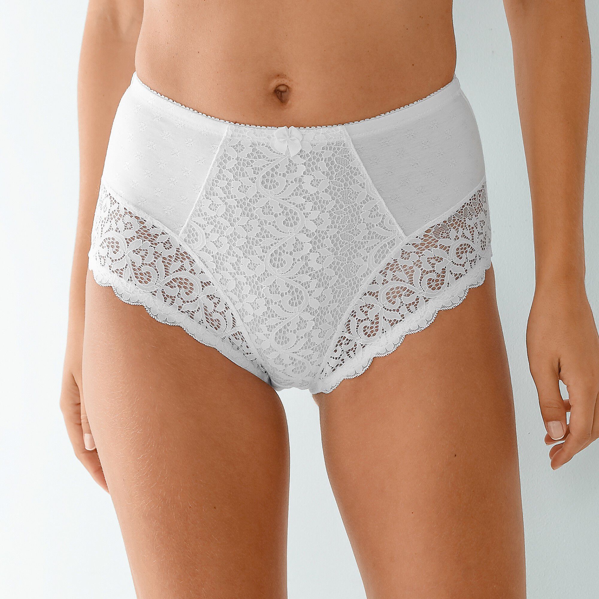 Culotte forme boxer dentelle gainante