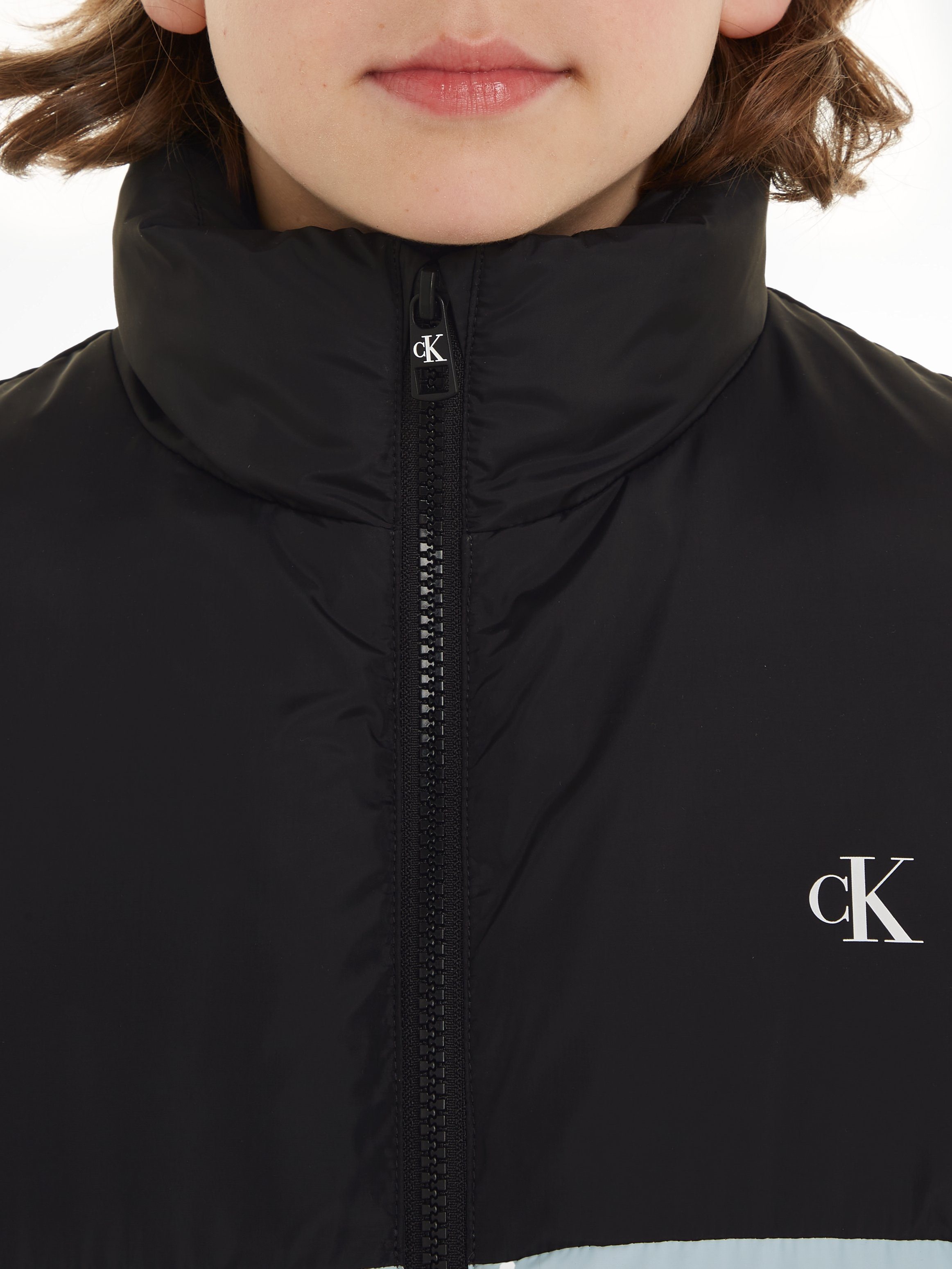 Calvin Klein Jeans Steppweste NYLON COLOR BLOCK PUFFER VEST mit Logodruck