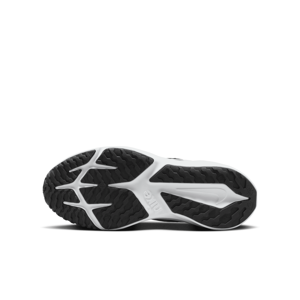 Nike Star Runner 4 DX7615-001 / schwarz