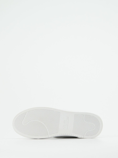 Sneaker-84657990179 HUB