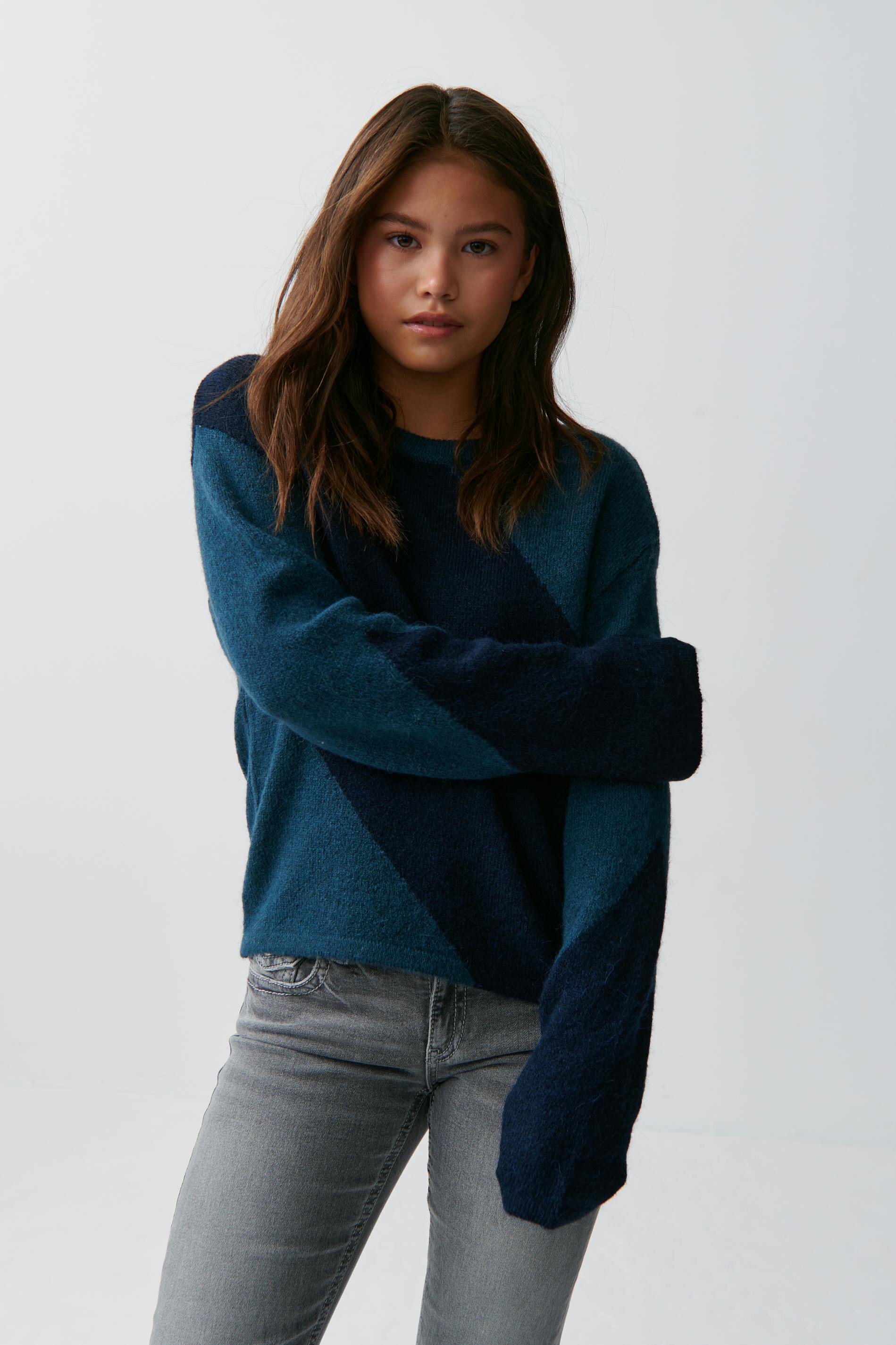 Y knitted sweater