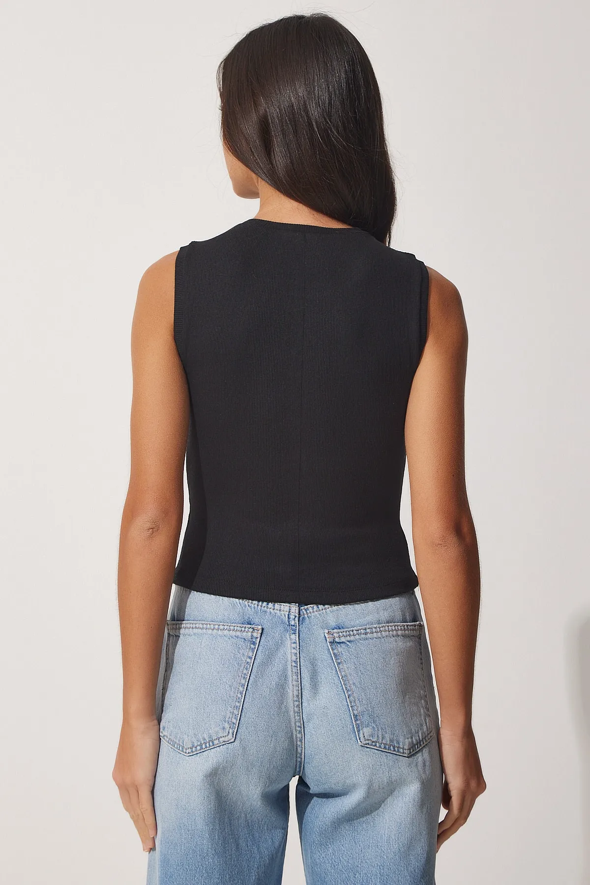 Happiness İstanbul  Schwarze Strickbluse aus Baumwolle mit Rundhalsausschnitt für Damen GT00020