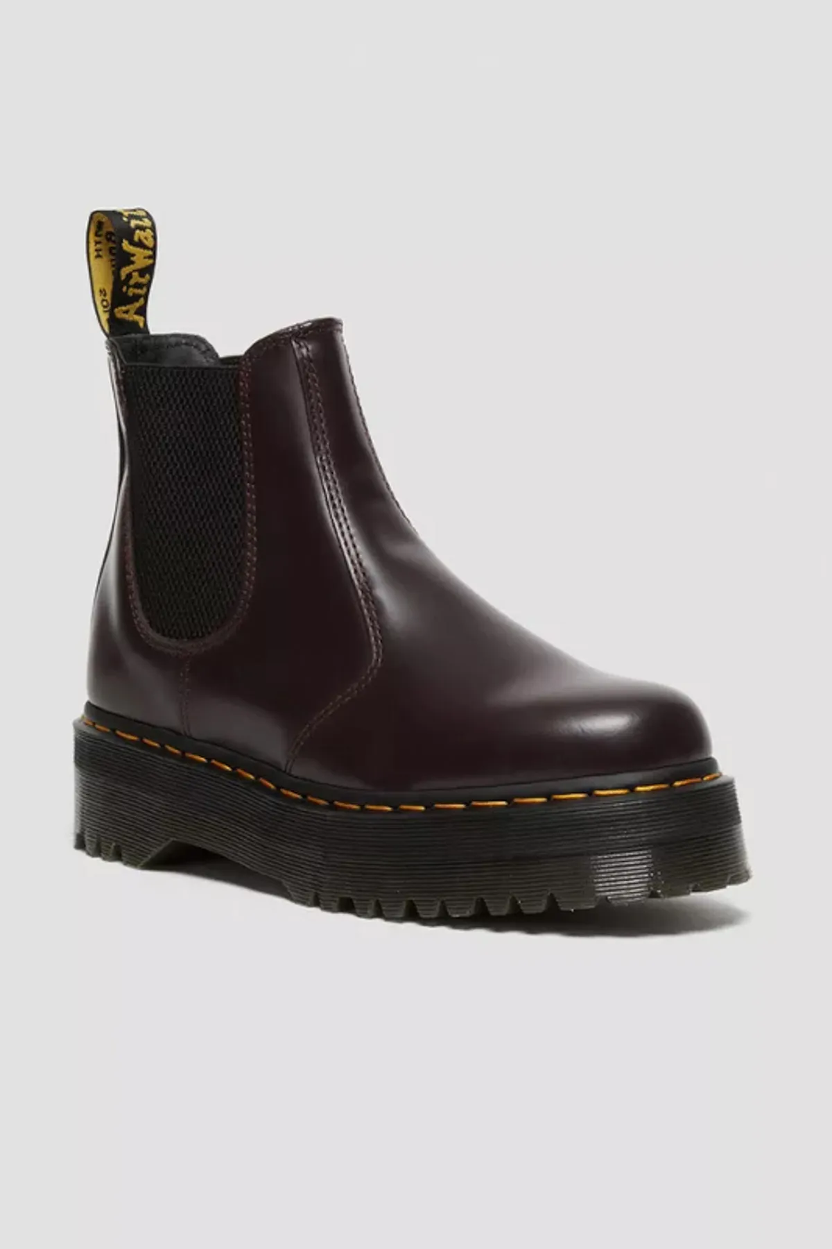 Dr. Martens  Weinrote Stiefel und Stiefeletten