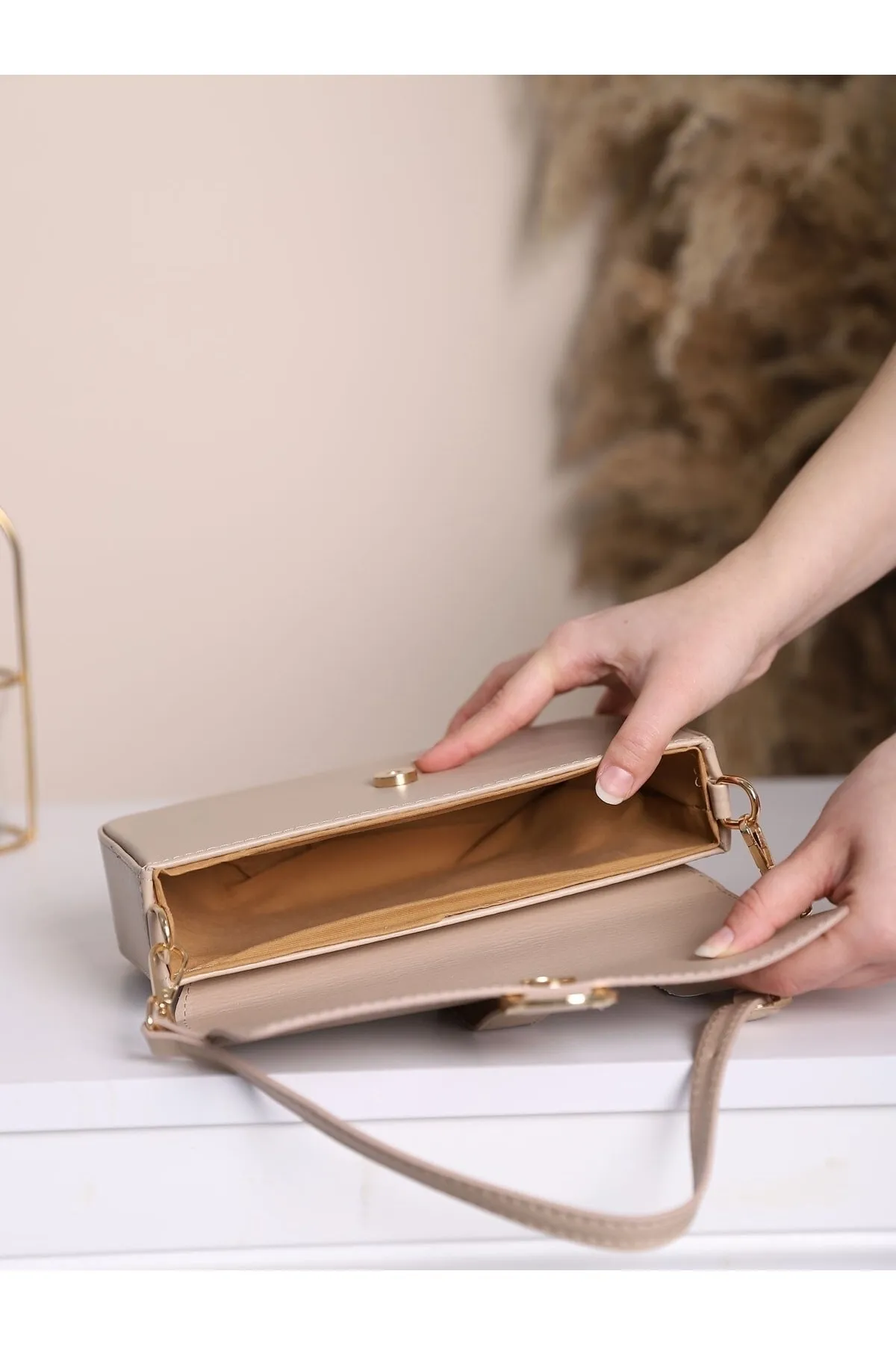 Modamorfo  Hängende Magnetbox-Tasche