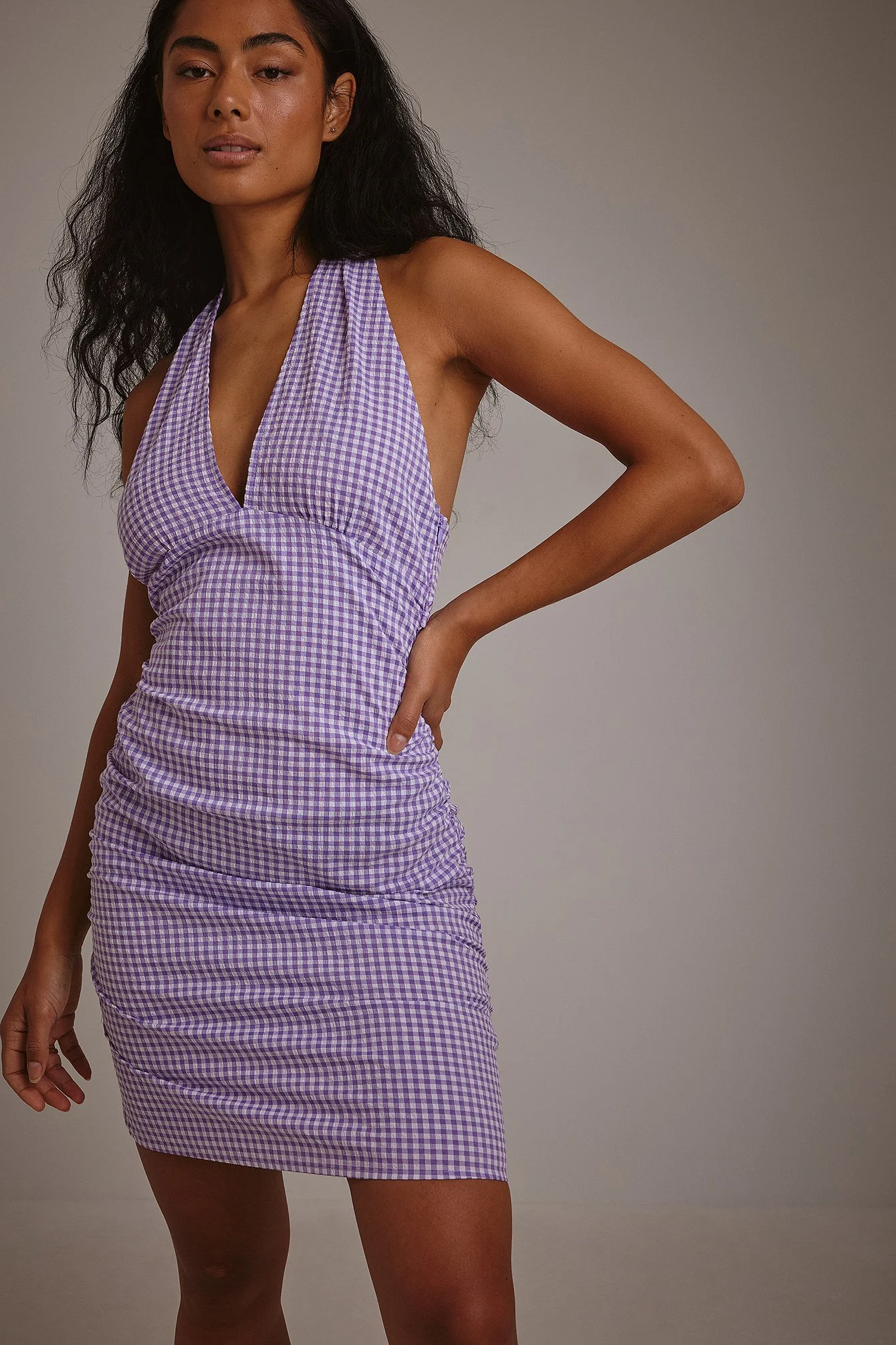 Neckholder-Minikleid