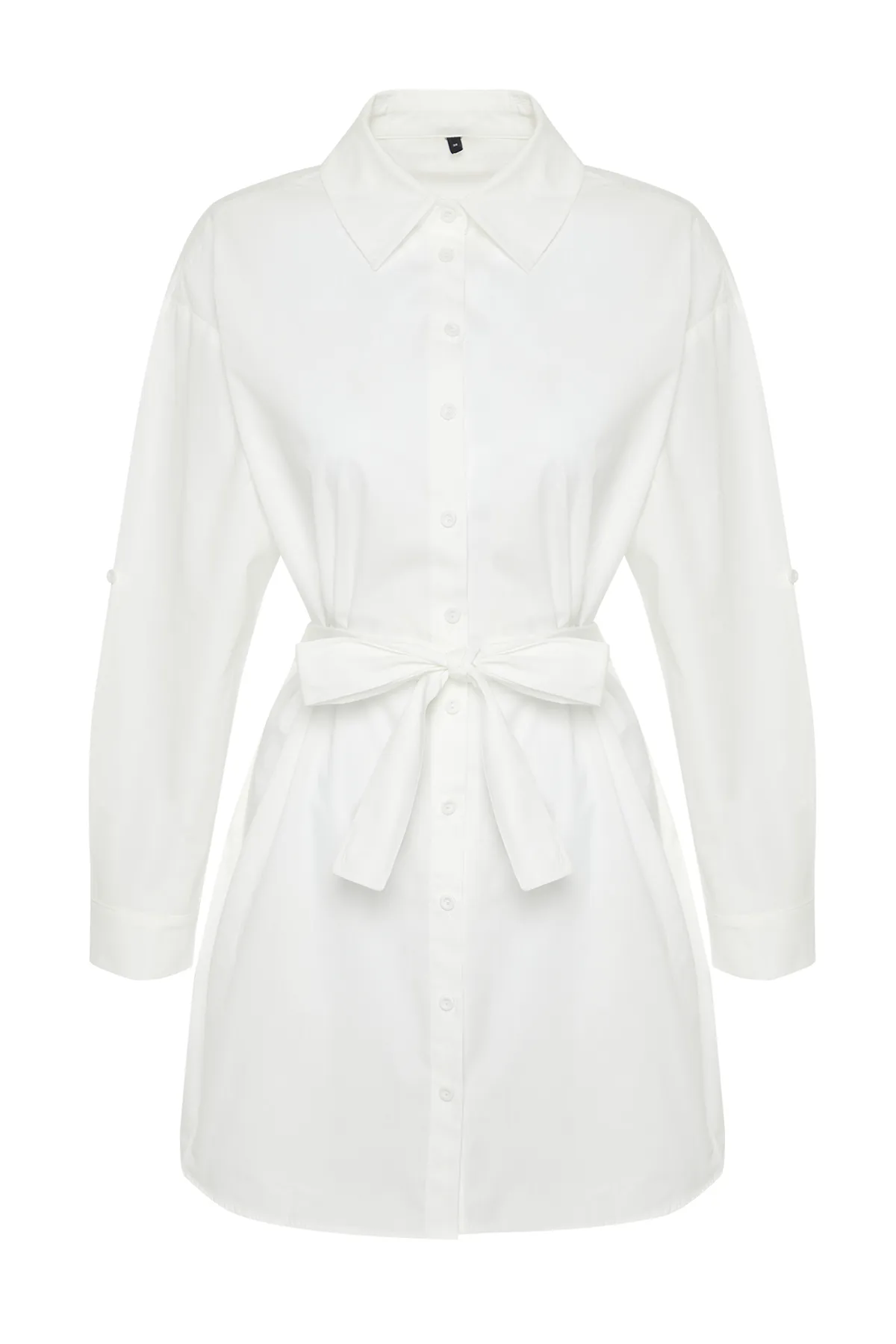 Trendyol Collection  Weißes, gewebtes Mini-Hemdkleid aus 100 % Baumwolle mit Gürtel TWOSS24EL00339