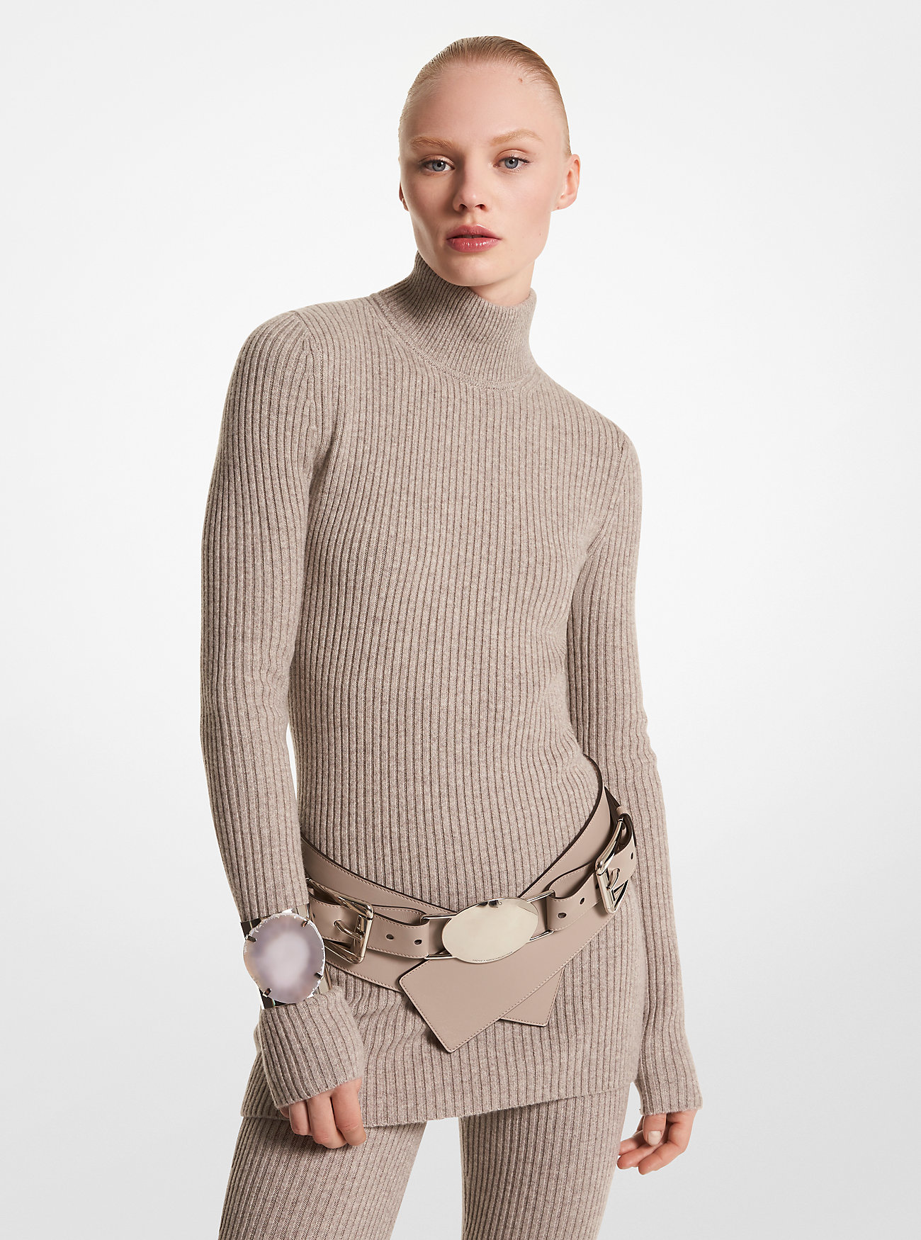 Tunica a collo alto in cashmere elasticizzato - TORTORA MELANGE
