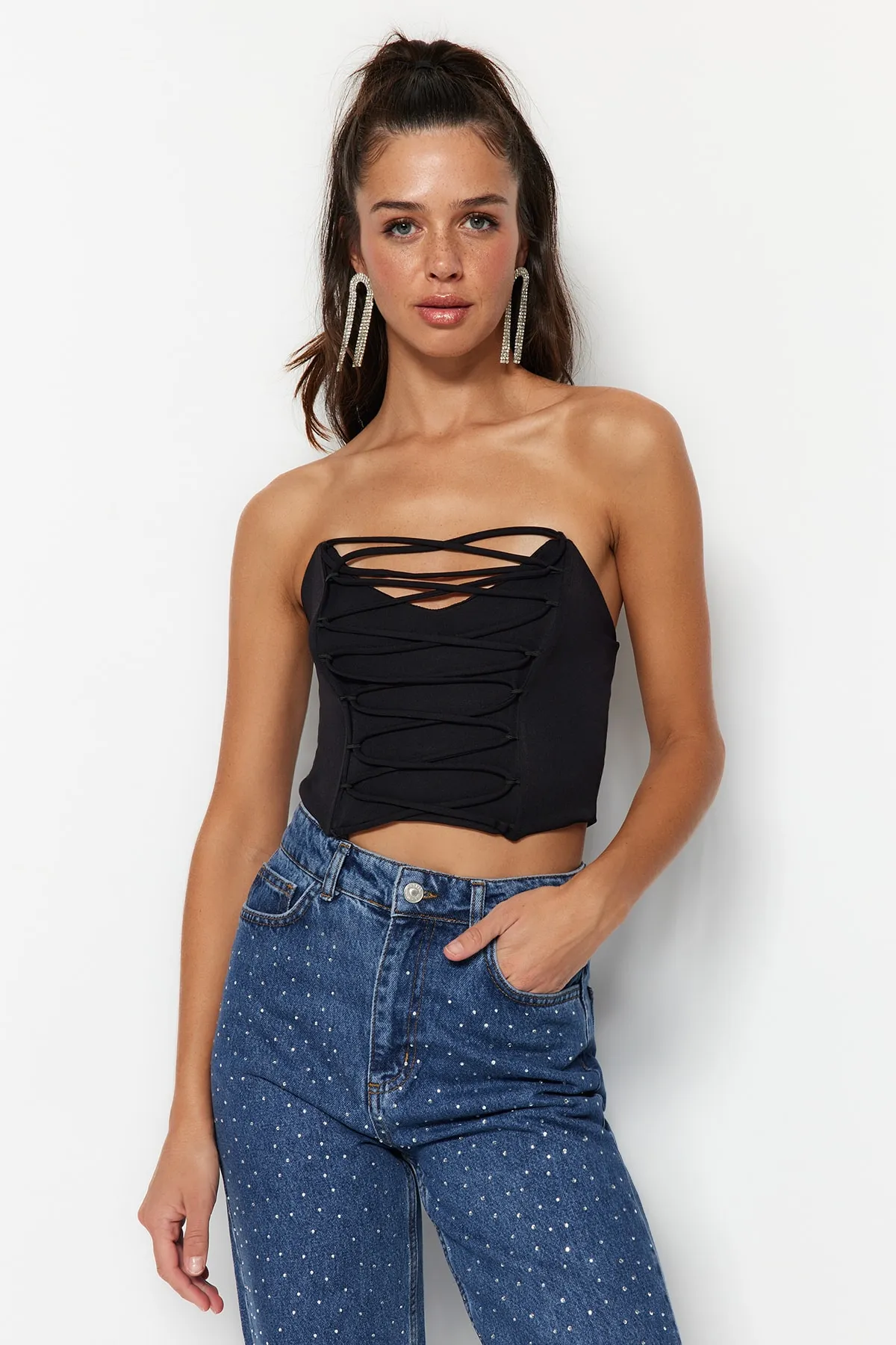 Trendyol Collection  Schwarzes gewebtes Bustier TPRSS23BS00122