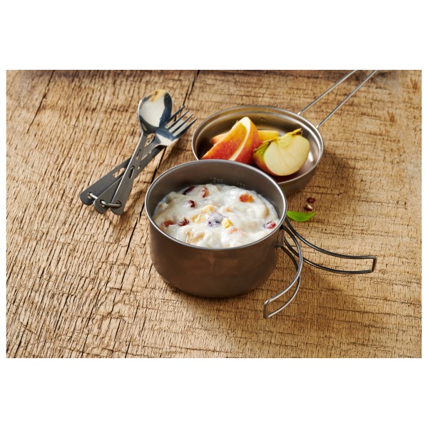 Trek'n Eat - Semolina Pudding with Fruits