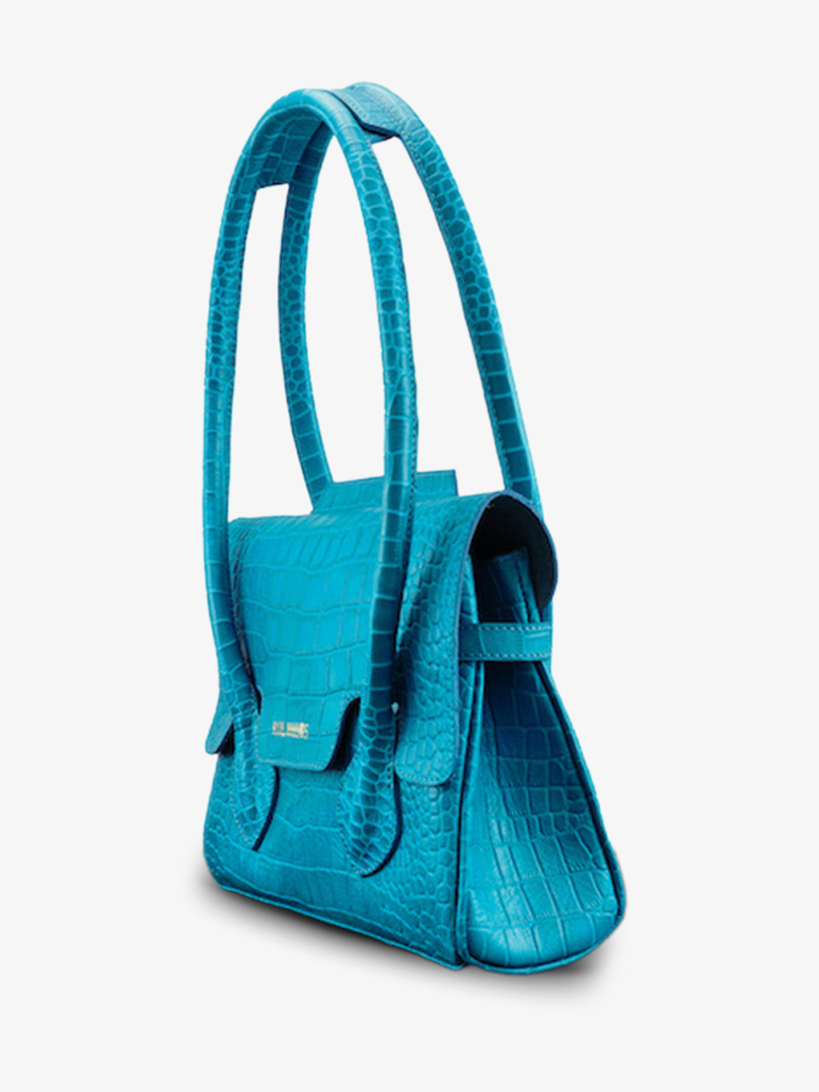 Colette S Alligator Cocktail - Topaze