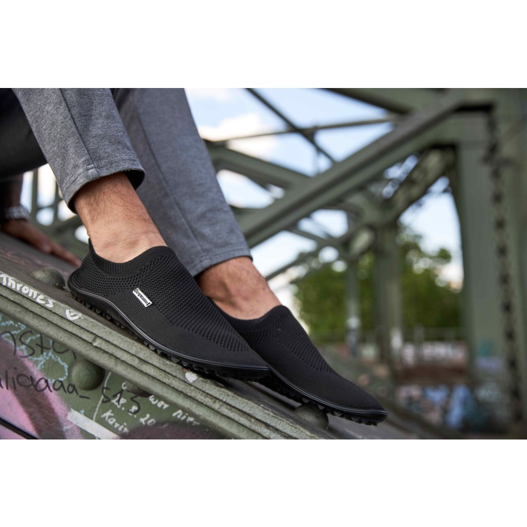 Leguano Scio Black Slip-On Barfußschuhe