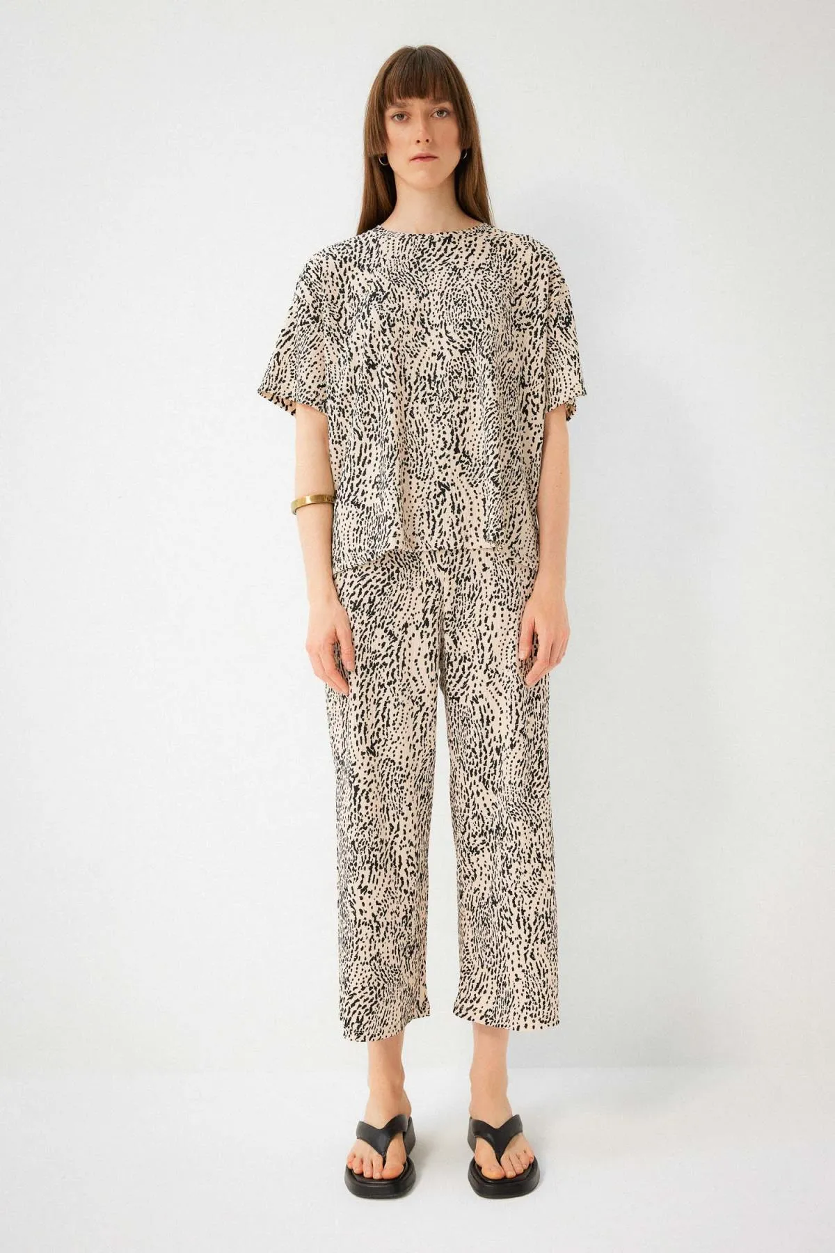 DeFacto  Hose mit Leopardenmuster in normaler Passform Z9570az23sp