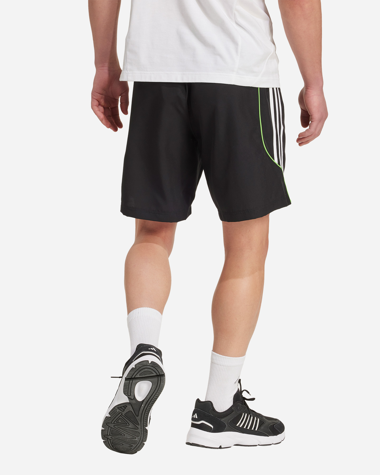 Oficiálne futbalové oblečenie Adidas Juventus Ubp M JF0454