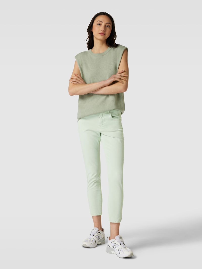 Jeans mit Label-Patch Modell 'ORNELLA' in hellgrün