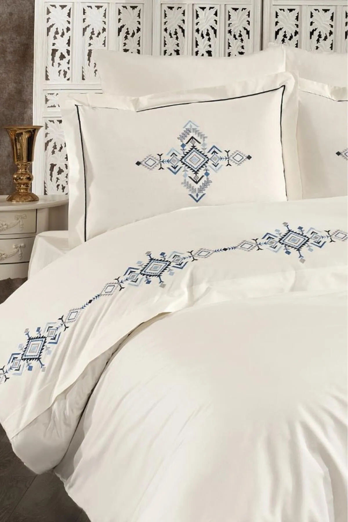 Çeyiz Diyarı  Alya besticktes Doppelbett-Bettbezug-Set, Creme – Blau