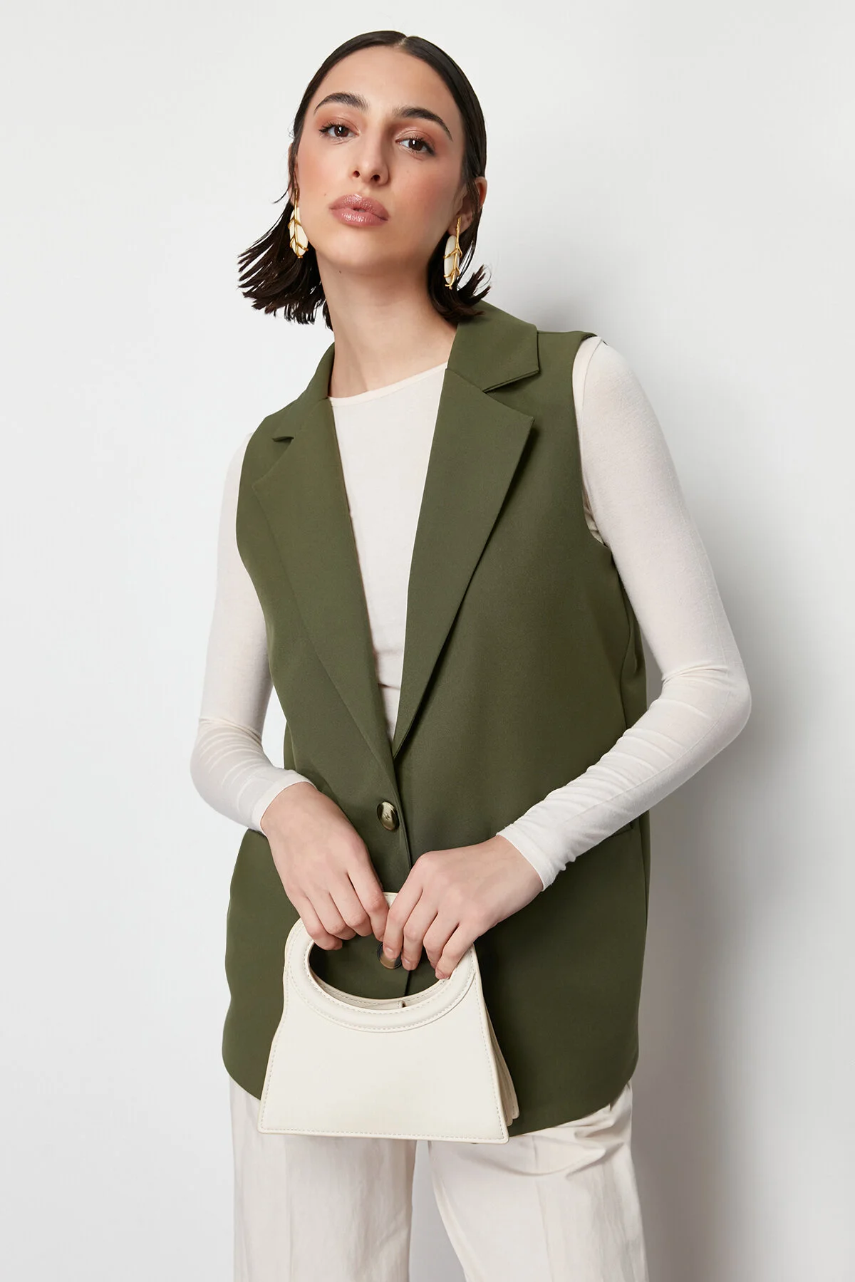 Trendyol Modest  Hellkhakifarbene, einfarbig gewebte Finike-Weste TCTSS24YL00002