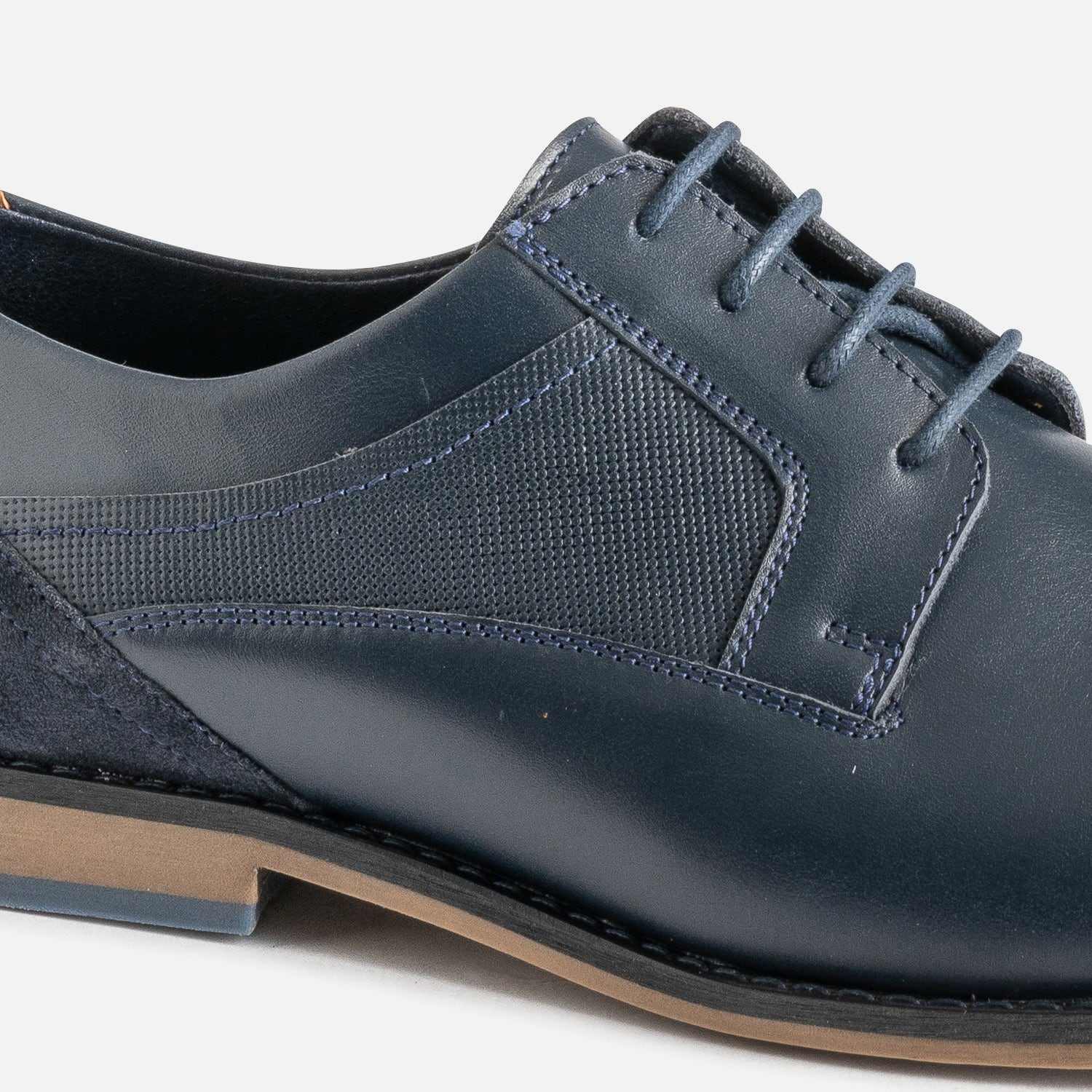 Derby éco-conçu marine cuir lacet marine