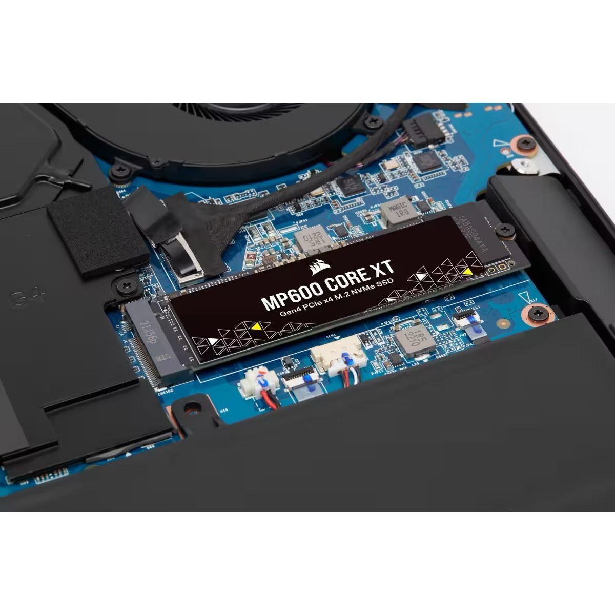 Corsair MP600 CORE XT 4TB SSD interne Gaming-SSD (4TB) 5000 MB/S Lesegeschwindigkeit, 4400 MB/S Schreibgeschwindigkeit