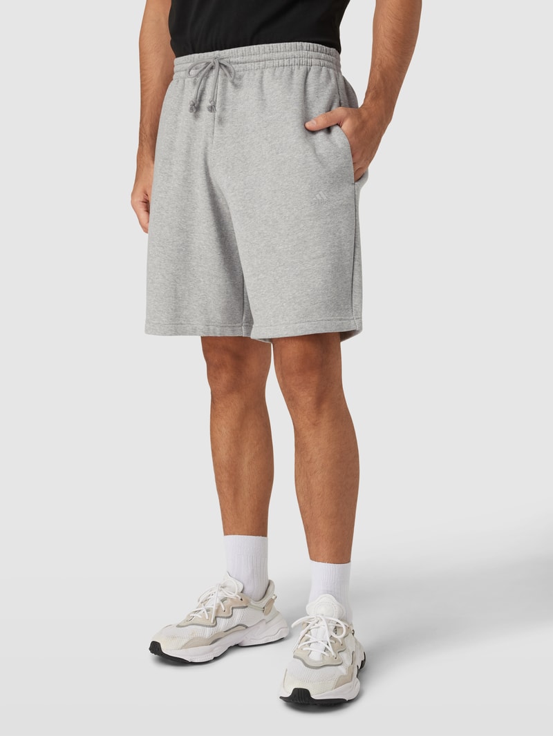 Shorts mit Label-Stitching in mittelgrau
