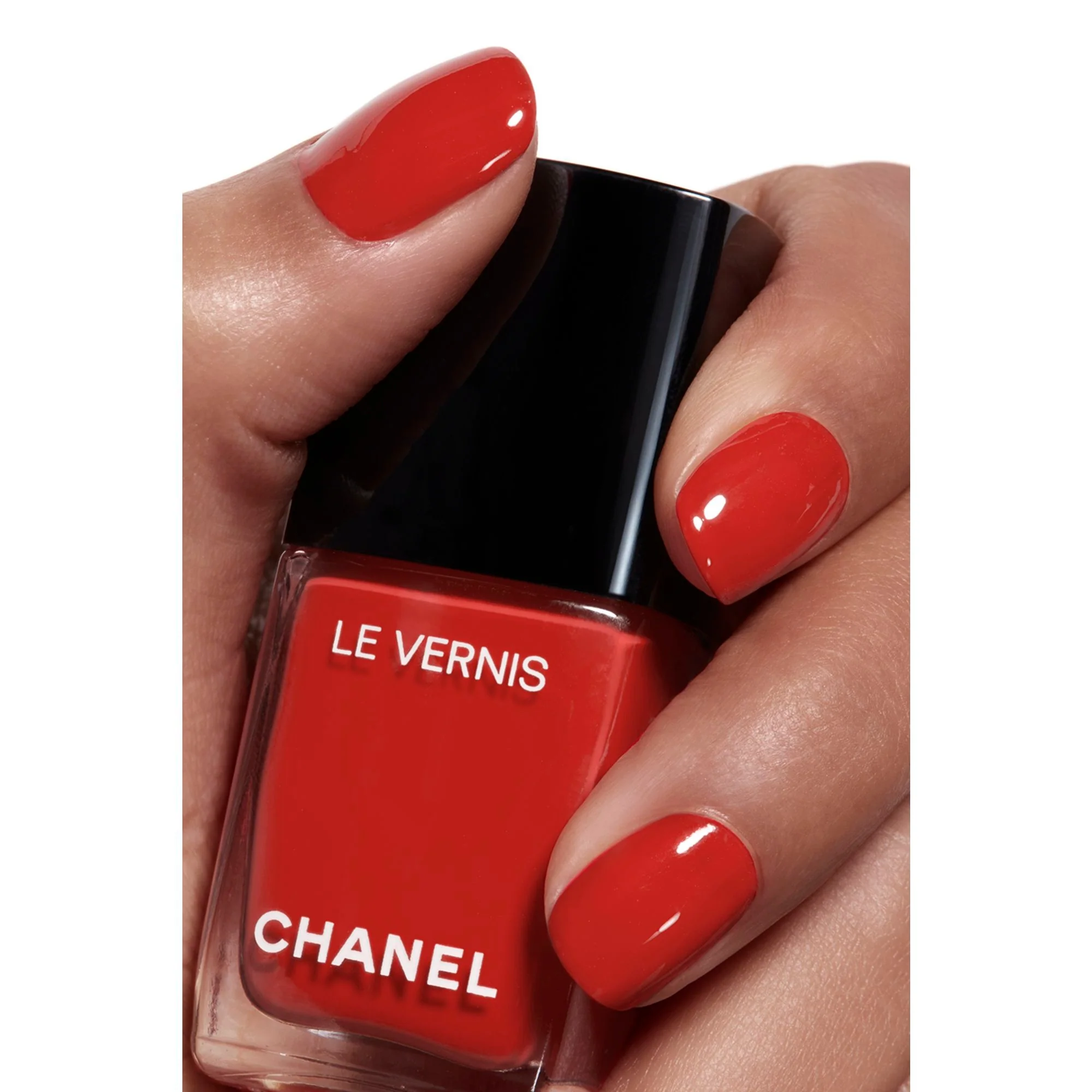 LE VERNIS - LANGVARIG FARGE OG GLASUR