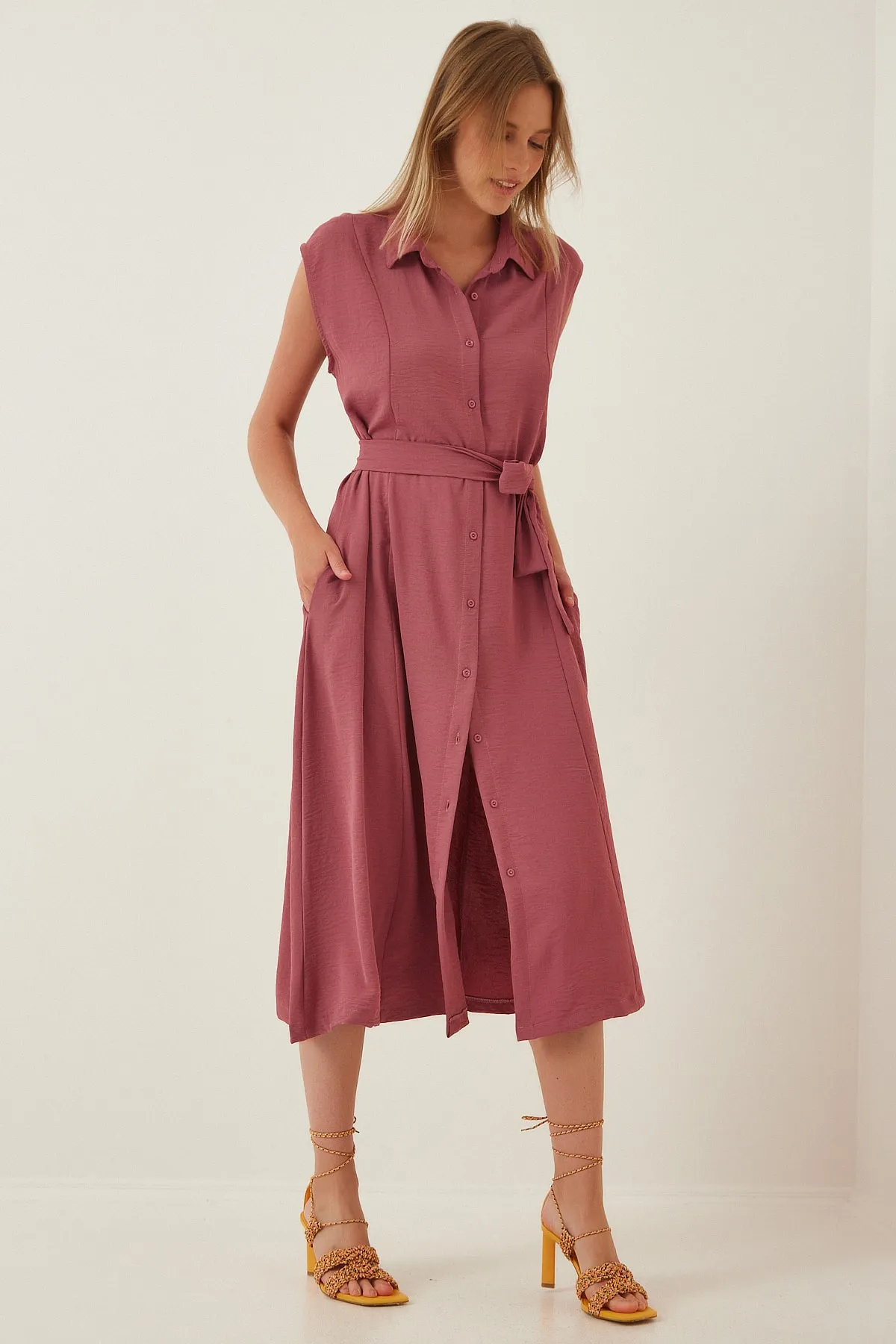 Happiness İstanbul  Dusty Rose Sommerhemdkleid aus Leinen-Viskose mit Gürtel für Damen DD00927