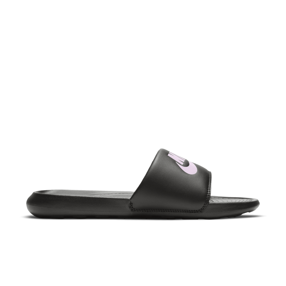 Nike Victori One CN9677-002 / schwarz