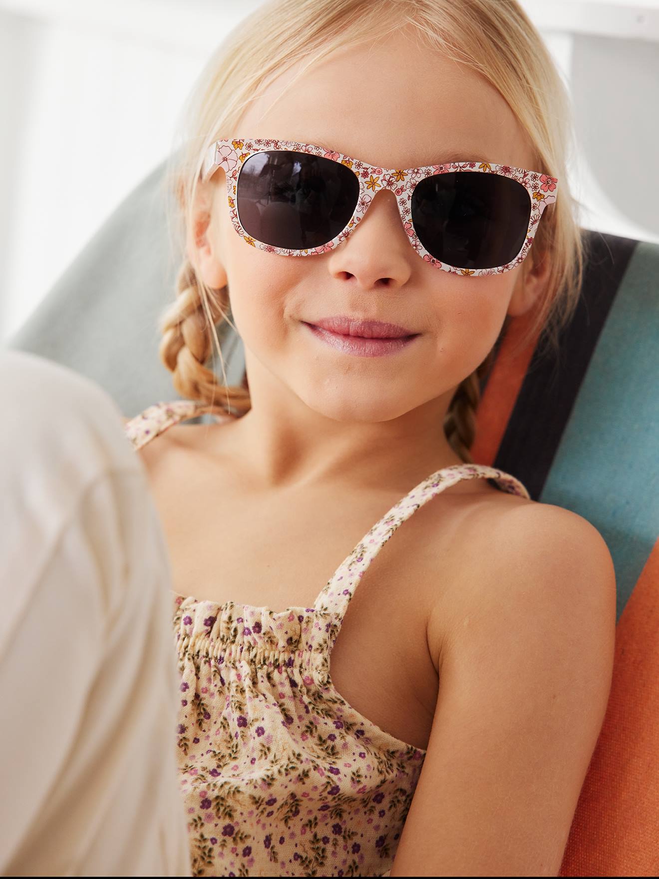 Lunettes de soleil à fleurs fille rose