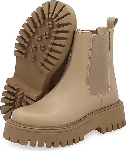 Another A Chelsea Boot